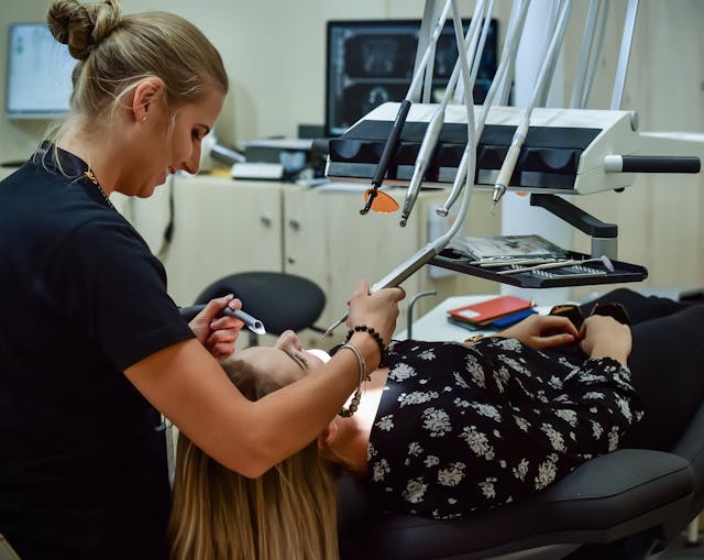 Çocuklarda Pediatrik Zirkonya Kuron Tedavileri